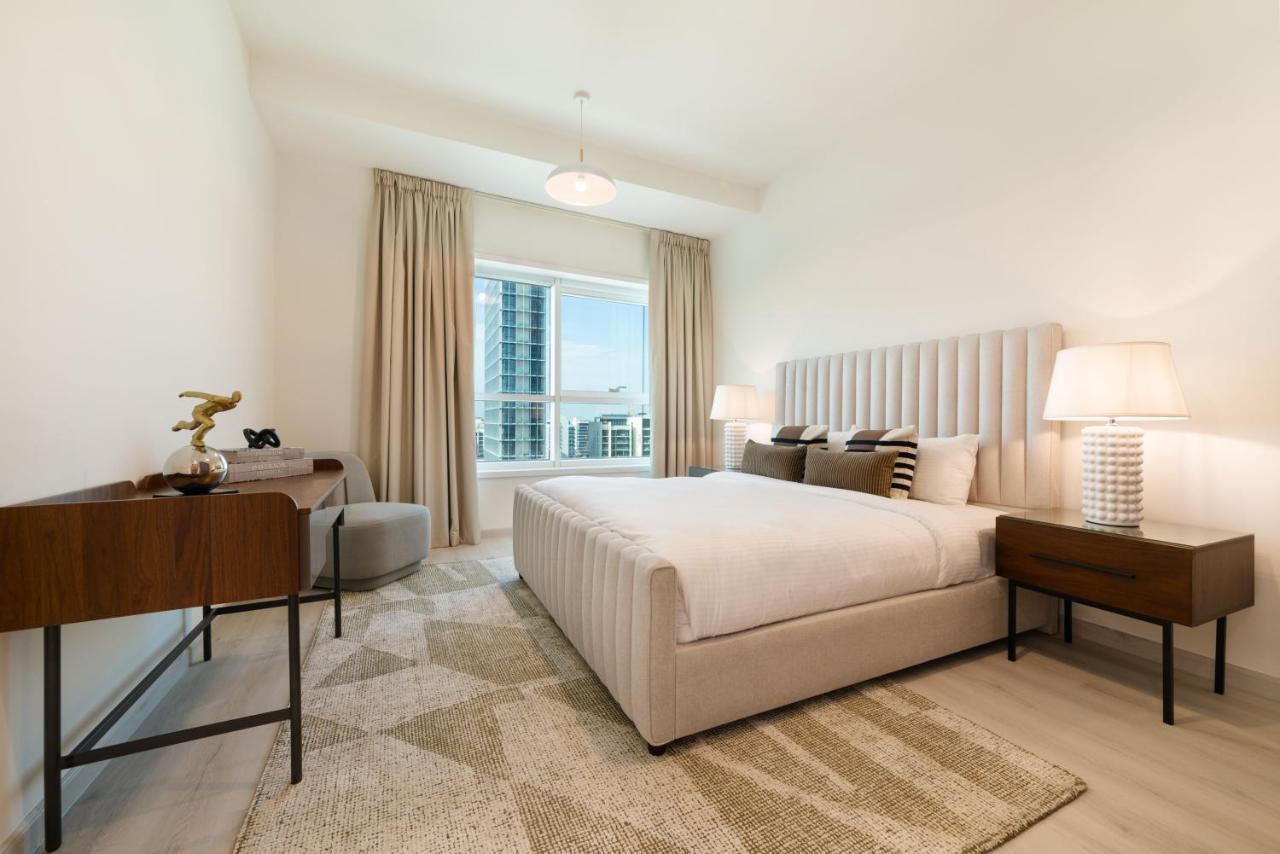 Maison Privee - Millennium Executive Tower Apartment Dubai Bagian luar foto