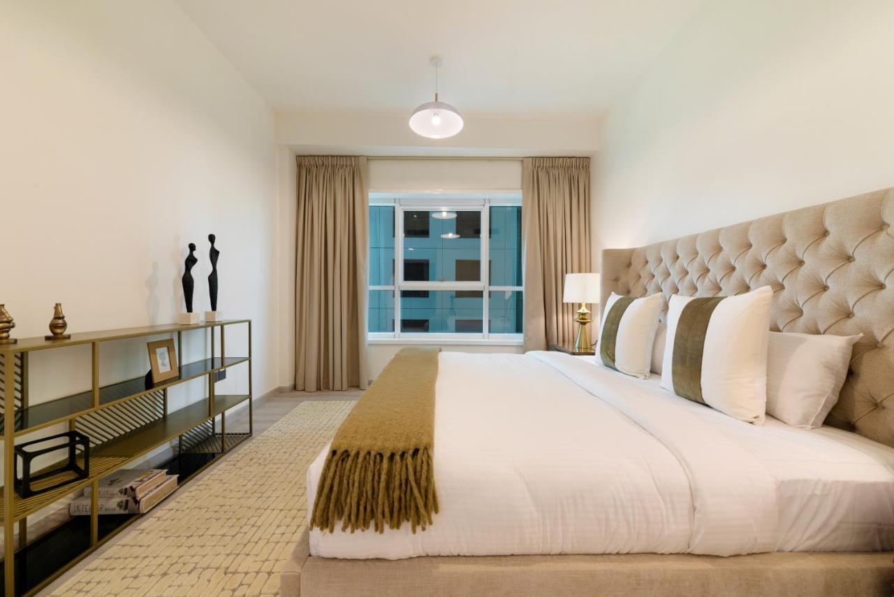 Maison Privee - Millennium Executive Tower Apartment Dubai Bagian luar foto