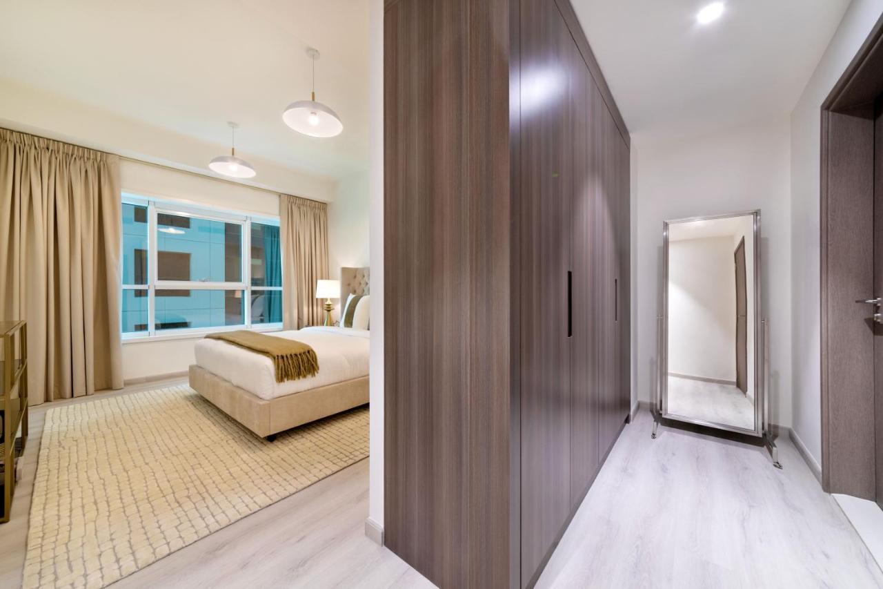 Maison Privee - Millennium Executive Tower Apartment Dubai Bagian luar foto